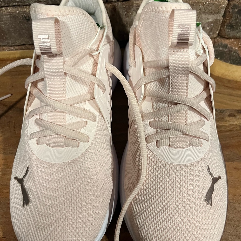 Puma women’s SoftRide Lyla Mesh running shoes size 7 brand new